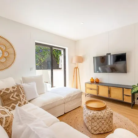 Guestready - Stunning Boho Retreat In Campolide W/ Terrace * Lissabon