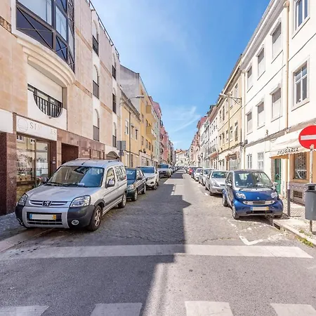 Guestready - Stunning Boho Retreat In Campolide W/ Terrace Appartement